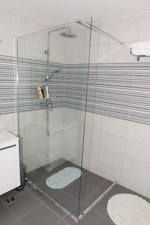 Apartman Kupa Karlovac Exteriör bild