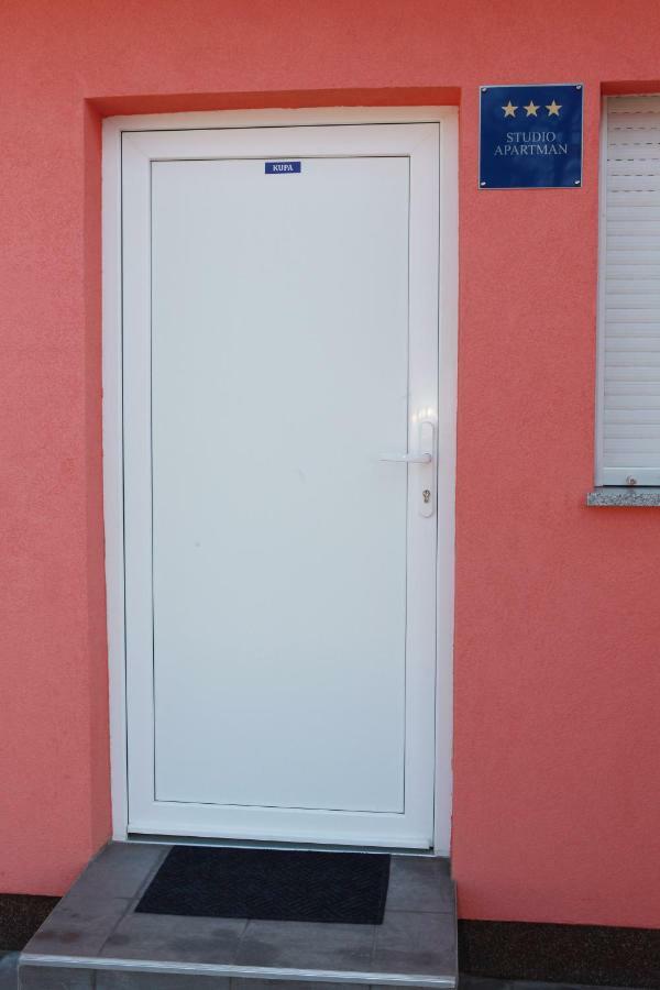 Apartman Kupa Karlovac Exteriör bild