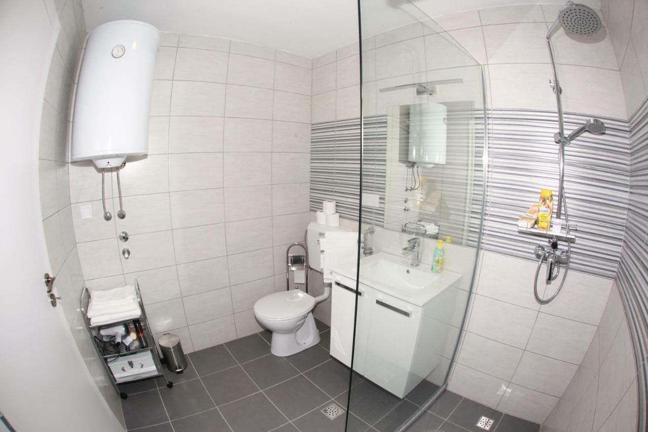 Apartman Kupa Karlovac Exteriör bild